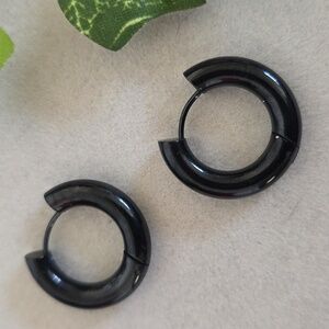 Black Stainless Steel Solid Huggie Hoop Earrings
